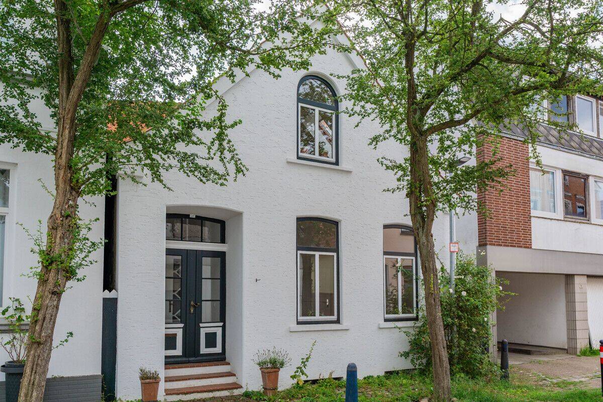 PURNHAGEN-IMMOBILIEN - Charmantes und gepflegtes Einfamilienhaus in Zentrumslage von Bremen-Vegesack – 28757 Bremen – Bild 1 von 9