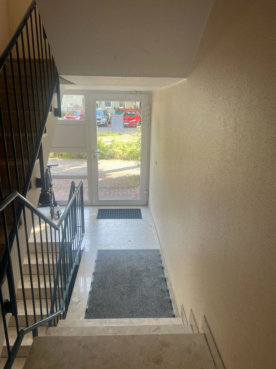 Großzügige Maisonettewohnung mit Terrasse, Duplex-Parker und hervorragender Infrastruktur in Erfurt – Erfurt – Vorschaubild 5