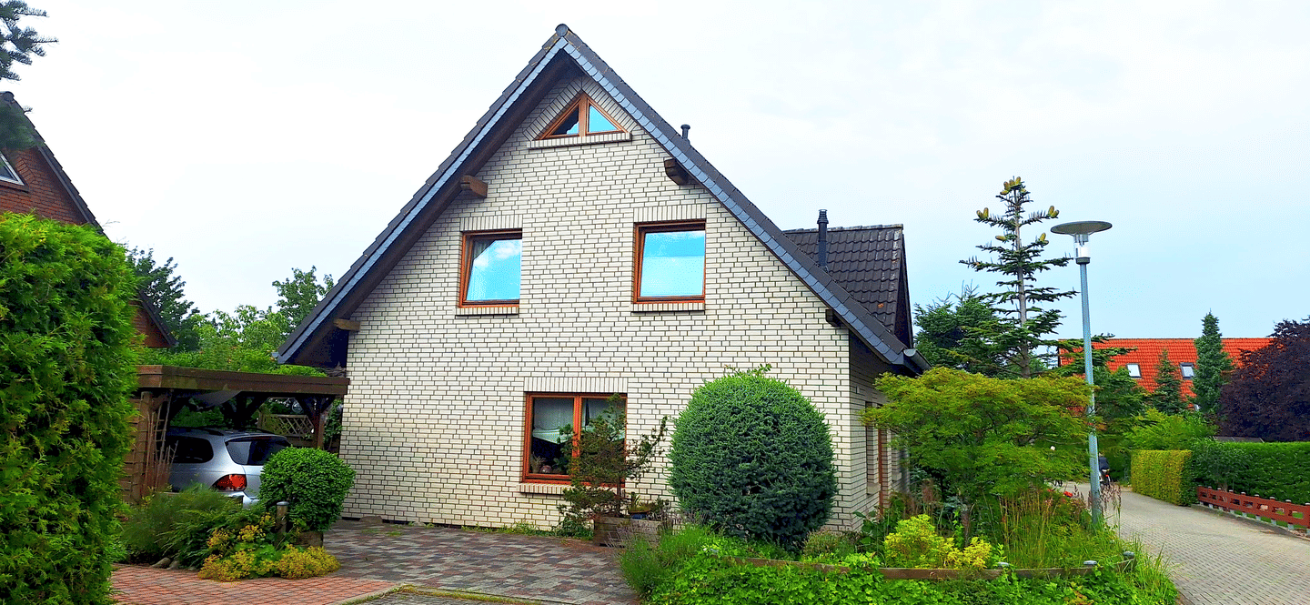 Wunderschönes Massivhaus in Rostock in ruhiger Lage (provisionsfrei)