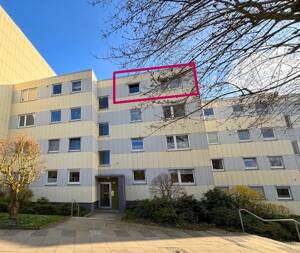 Ruhige 3-Zimmer-Dachgeschosswohnung mit Weitblick am Tröndelsee in Kiel