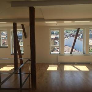 neuwertige Penthouse-Wohnung mitten im Westen, Penthouse, Blick über Stuttgart – 70176 Stuttgart – Vorschaubild 4
