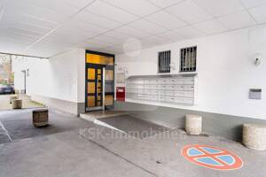 Gepflegte 2-Zimmer-Wohnung mit TG-Stellplatz und solider Vermietung als nachhaltige Kapitalanlage – 50767 Köln – Vorschaubild 3