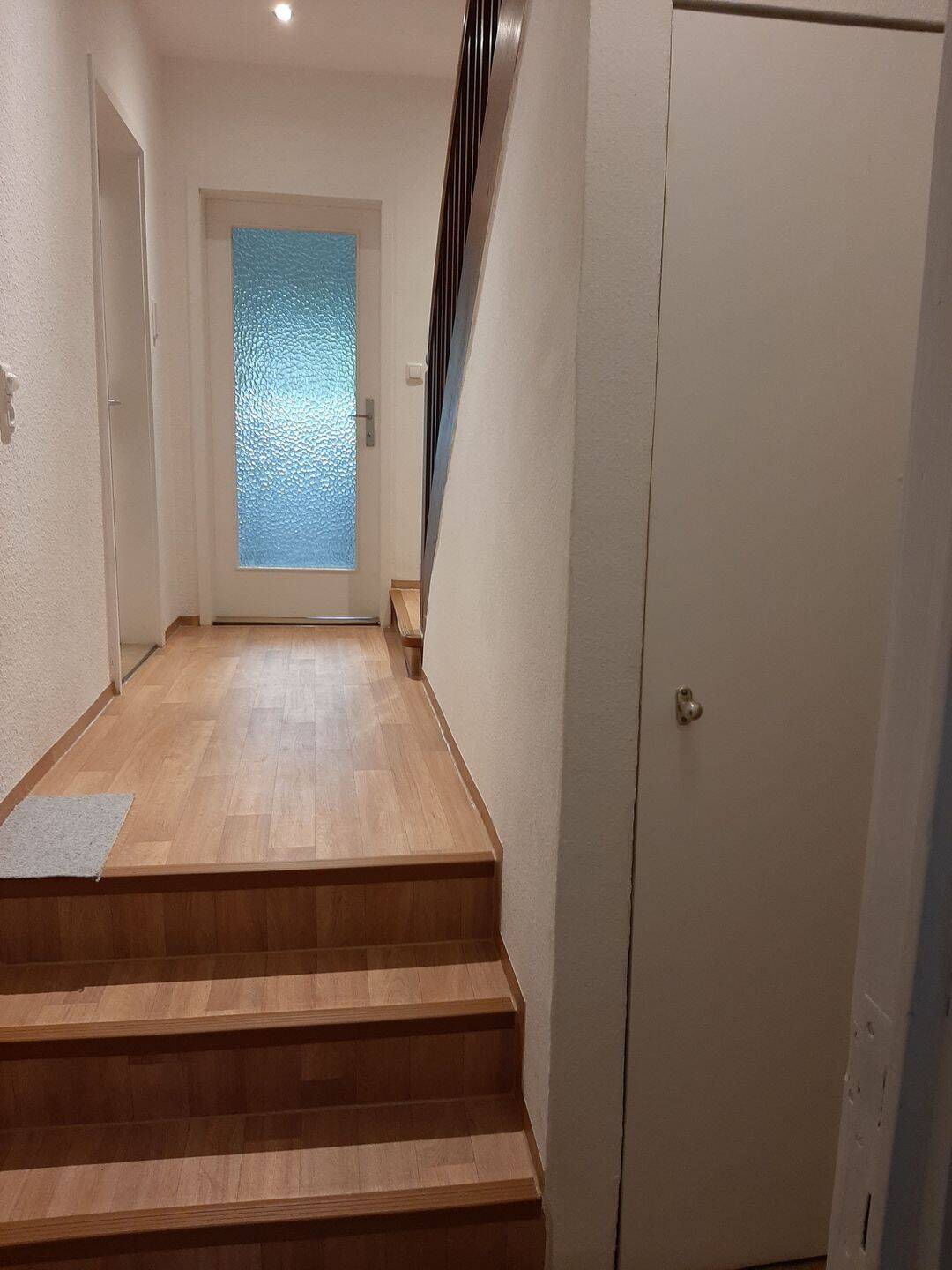 Doppelhaushälfte mit großem Grundstück – Nürnberg – Vorschaubild 4