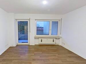 Geräumige 3-Zimmer-Wohnung mit BALKON und Tageslichtbad – 33649 Bielefeld – Vorschaubild 2