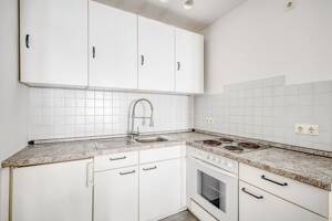 Bezugsfreie 1-Zimmer-Wohnung mit Parkplatz Nahe Klein-Venedig – 13597 Berlin – Vorschaubild 2
