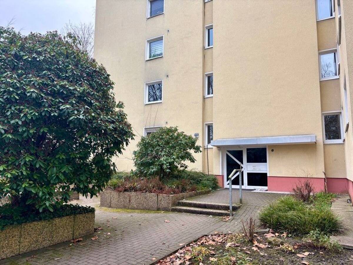 Großzügige 3,5-Zimmer-Wohnung in Essen-Schonnebeck – 45309 Essen – Bild 1 von 9
