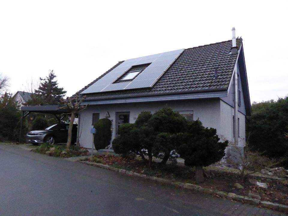 Gemütliches und modernes Einfamilienhaus mit Gartenparadies in Omersbach! – Geiselbach – Bild 1 von 4