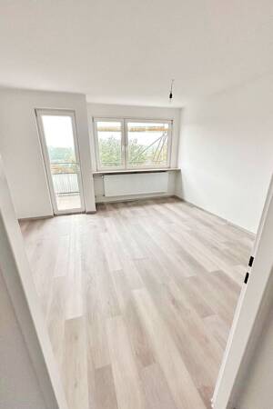 Solides Investment mit 4,8 % Bruttorendite Modernisiert & gut vermietet – 28277 Bremen – Vorschaubild 2