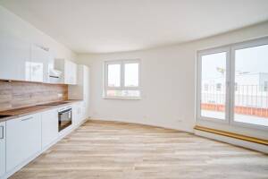 Erstbezug! Helle 2-Zimmer-Wohnung mit großer Dachterrasse & traumhaftem Seeblick! – 13585 Berlin – Vorschaubild 2