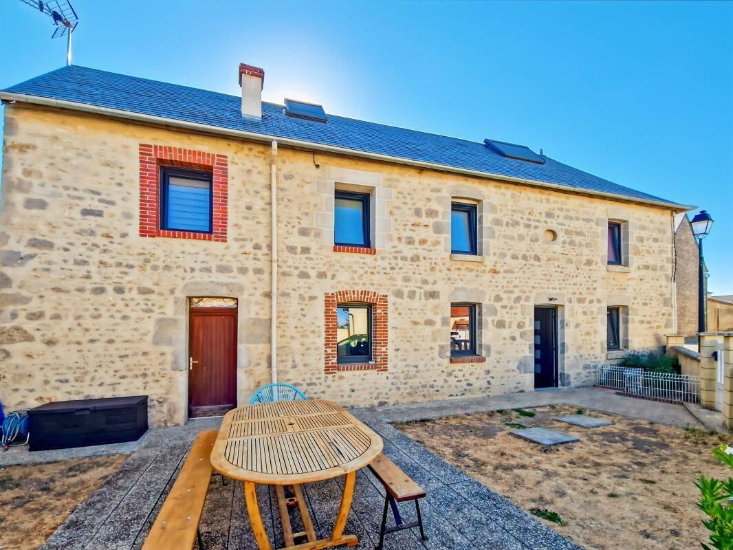 Maison 4 pièces 82 m² · à Fontenay-sur-Conie · 82 m² · 151 200 €