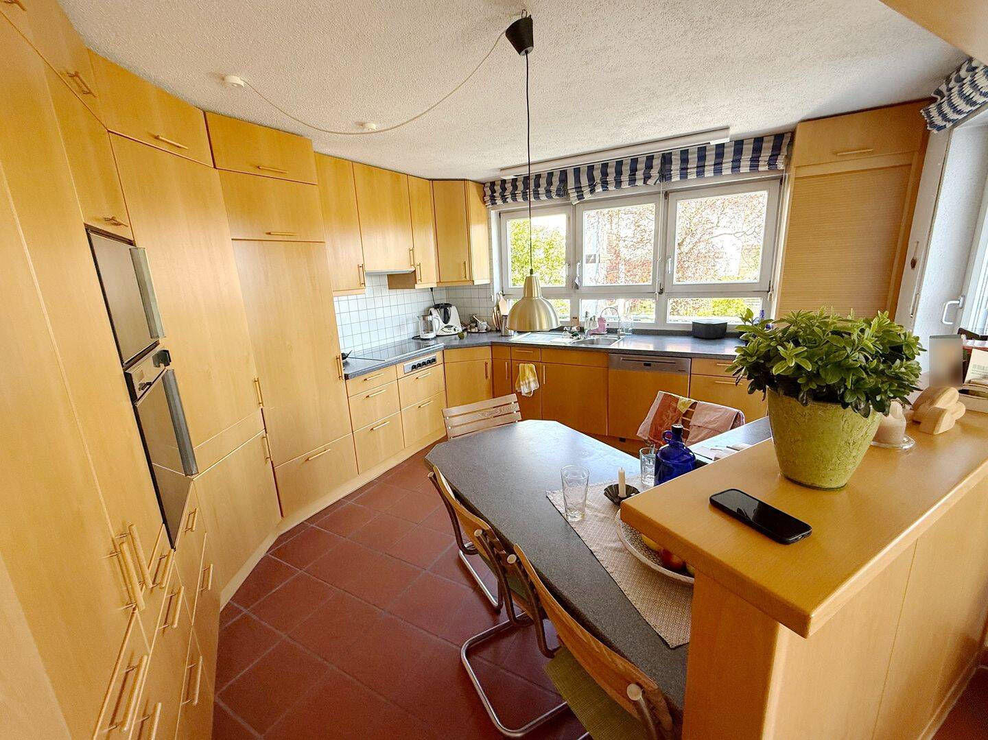 Ihr neues Zuhause: Stilvolle Doppelhaushälfte mit ELW in Bestlage von Schönaich zu verkaufen! – Schönaich – Vorschaubild 4