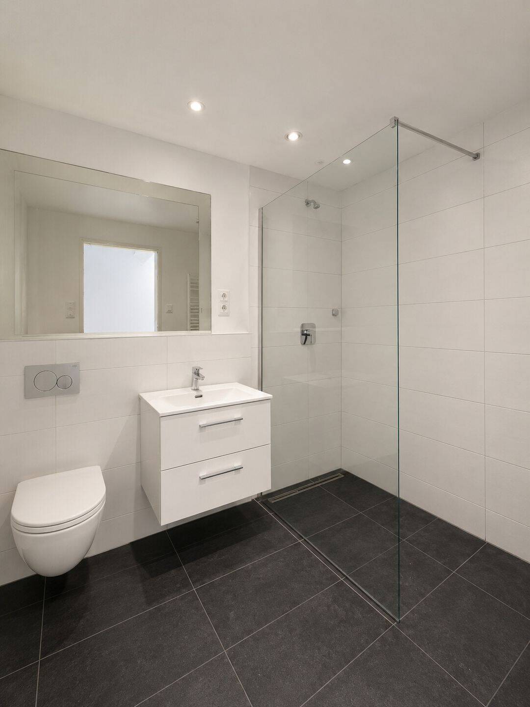 Erstbezug 3-Zimmer-Maisonette-Highlight mit EBK und Loggia in der Altstadt – Ingolstadt – Vorschaubild 9
