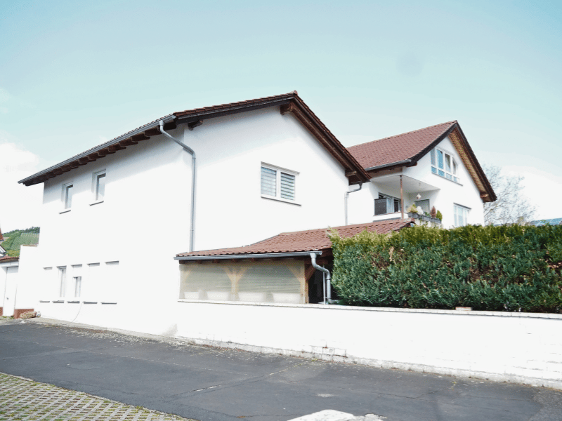 Wohn- & Gewerbeanwesen mit Gastronomie, Garagen & Entwicklungspotenzial – Hammelburg – Bild 1 von 9