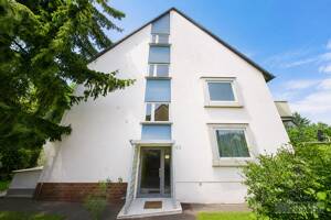 Charmante Dachgeschosswohnung mit 96m² Wohn-Nutzfläche! Möglichkeit zur Maisonette in Nürnberg Thon – 90425 Nürnberg – Vorschaubild 1