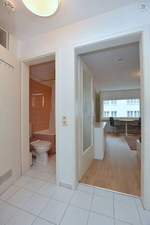 Tolle und modern möblierte Wohnung mit Internet in zentraler Lage in Stuttgart West – 70176 Stuttgart – Vorschaubild 8