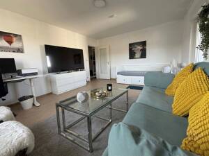 geräumige 2-Zimmer-Wohnung mit Balkon und Einbauküche in Stuttgart Giebel – 70499 Stuttgart – Vorschaubild 2