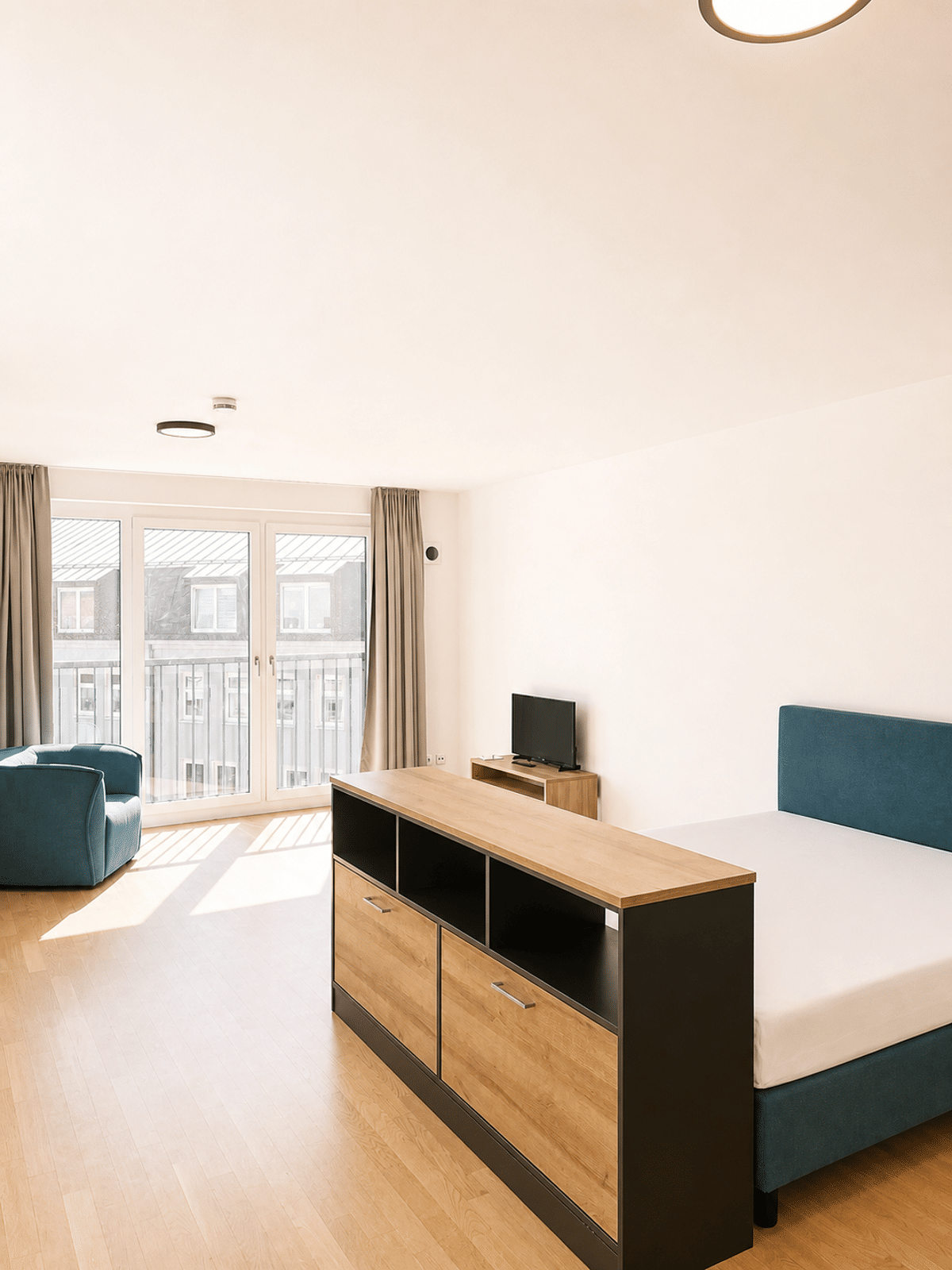 Großzügig möbliertes 2-Zimmer-Apartment in Potsdam - Einheit im 3. Obergeschoss – 14467 Potsdam – Bild 1 von 9