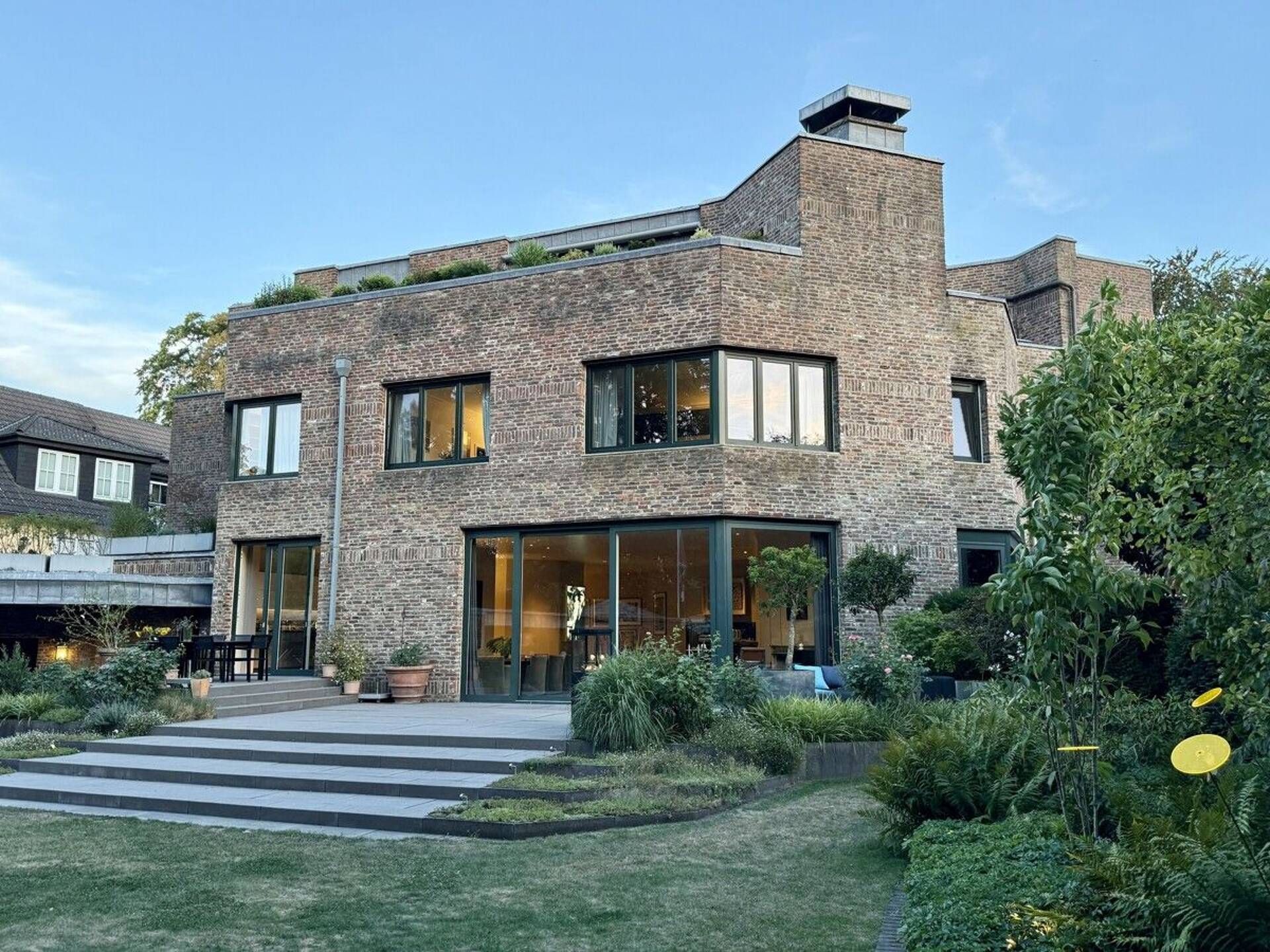 Villa in 50935 Köln / Lindenthal mit 436,75 m² kaufen