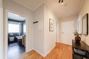 3 Zimmer // Küche // Bad // Balkon direkt am Schlossgarten! – 48149 Münster – Vorschaubild 3