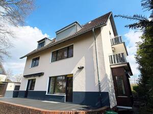 Investieren in Qualität: leerstehendes Mehrfamilienhaus mit 3 geteilten Einheiten in Köln – 51069 Köln – Vorschaubild 6