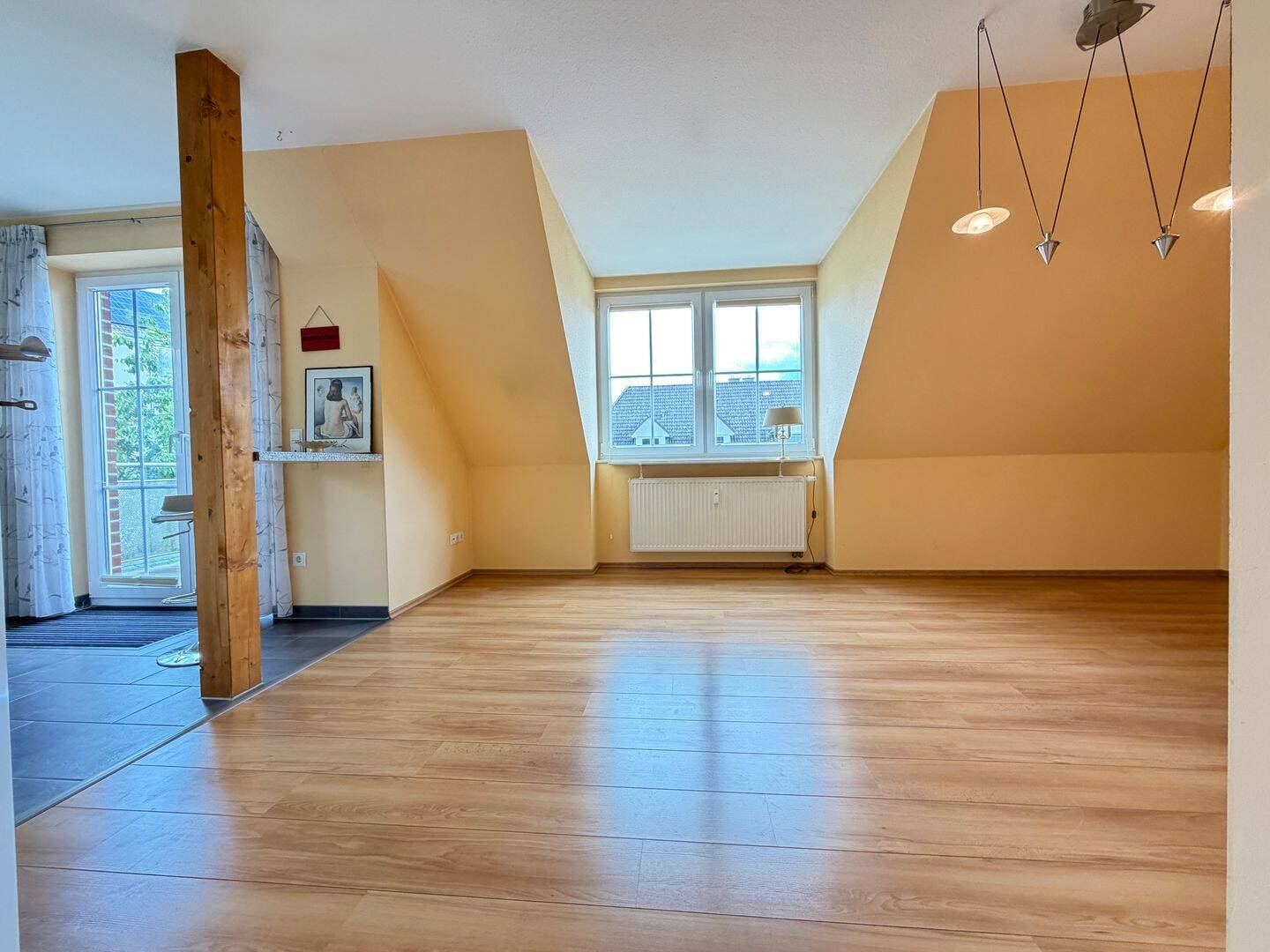 89 qm 2+1-ZIMMER-MAISONETTE-DACHGESCHOSSWOHNUNG MIT BALKON IN 21339 LÜNEBURG