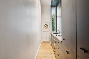 Altbaucharme in Bestlage: 2-Zimmer-Wohnung nahe Ludwigkirchplatz – 10707 Berlin – Vorschaubild 9
