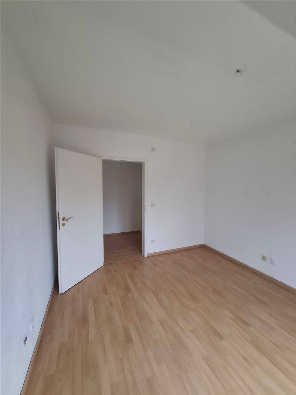 2-Zimmer-Dachgeschosswohnung - Sofort verfügbar – Kassel – Vorschaubild 8