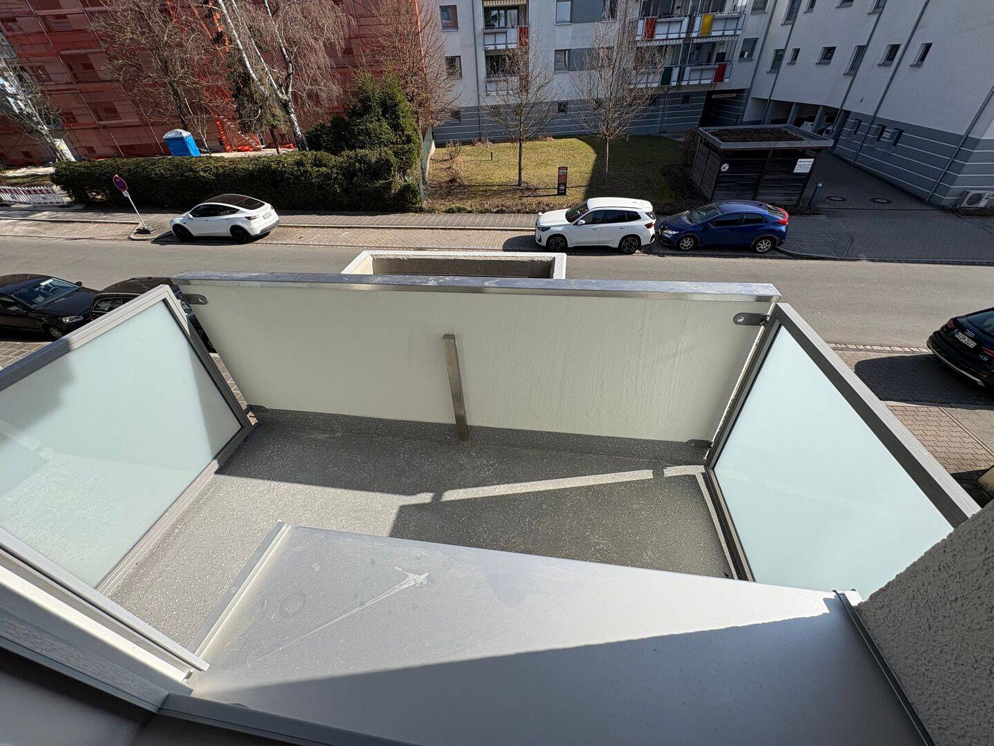 Lichtdurchflutete 2 Zimmer Wohnung in Zabo - Balkone, EBK, Gäste-WC, renov. – Nürnberg – Vorschaubild 4