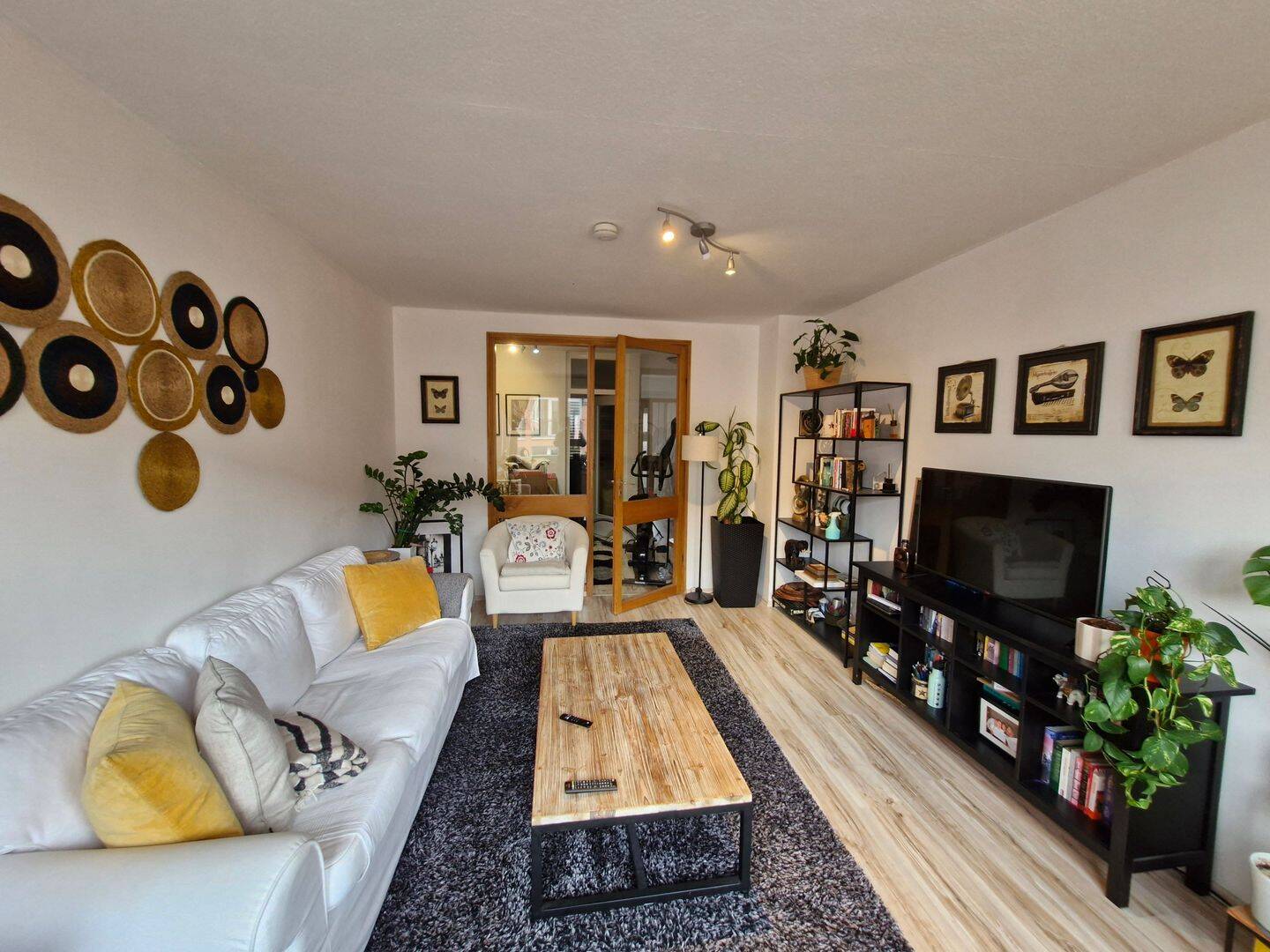 Helle 3-Zimmer Wohnung mit Einbauküche