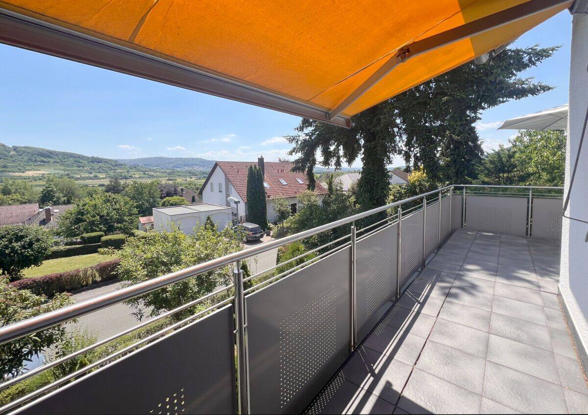 Geräumiges Wohnhaus mit Praxis/Einliegerwohnung und Doppelgarage in Ebermannstadt – Ebermannstadt – Vorschaubild 6