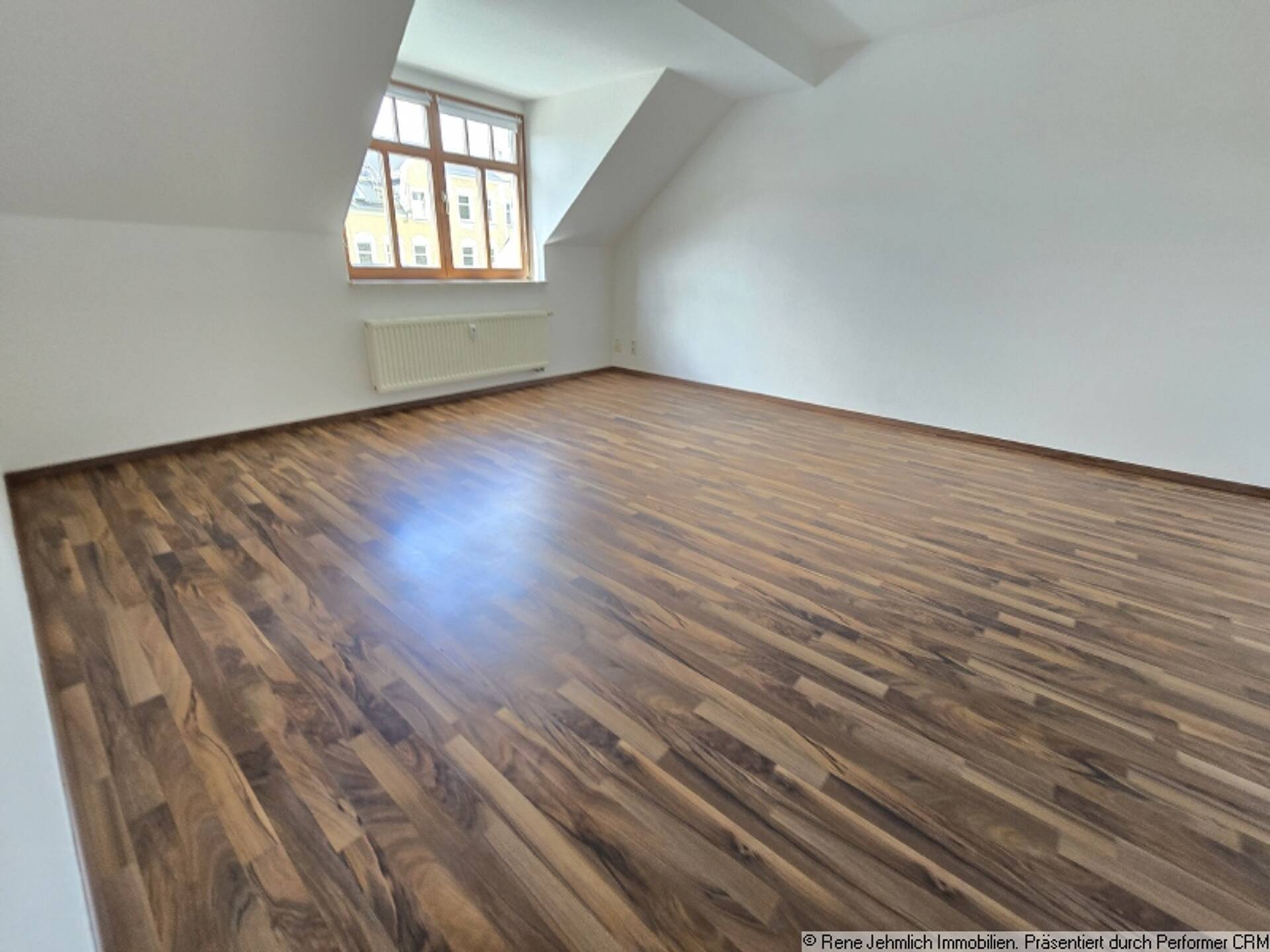 Dachgeschosswohnung in 09130 Chemnitz mit 57 m² kaufen