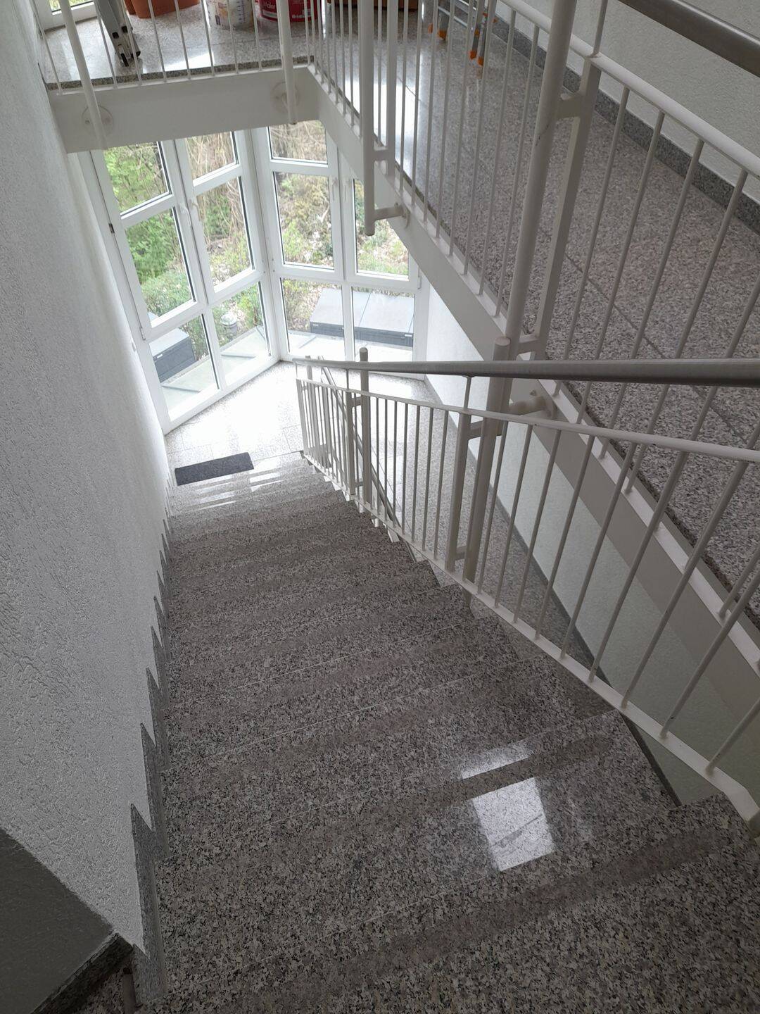 Tolle Dachgeschosswohnung sucht neue Eigentümer – Berlin – Vorschaubild 3