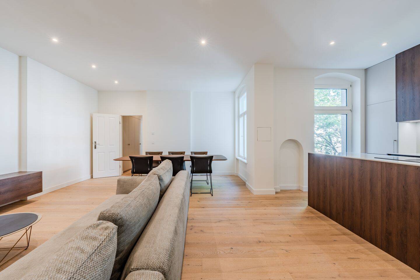 Bezugsfrei! Hochwertig Sanierte & möblierte Architektenwohnung nahe Schlosspark Charlottenburg – Berlin – Vorschaubild 4