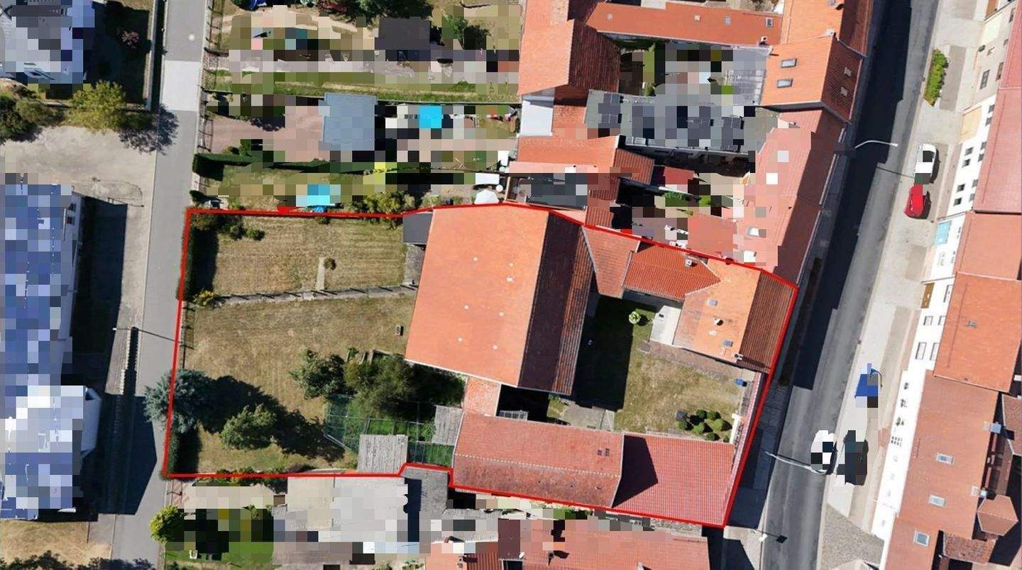 teilsanierter Vierseitenhof mit großem Grundstück und Gartenidylle – Hohenkirchen – Vorschaubild 2