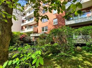 * keine Käuferprovision * Vermietetes Stadtapartment mit Balkon und TG-Stellplatz im beliebten Komponistenviertel