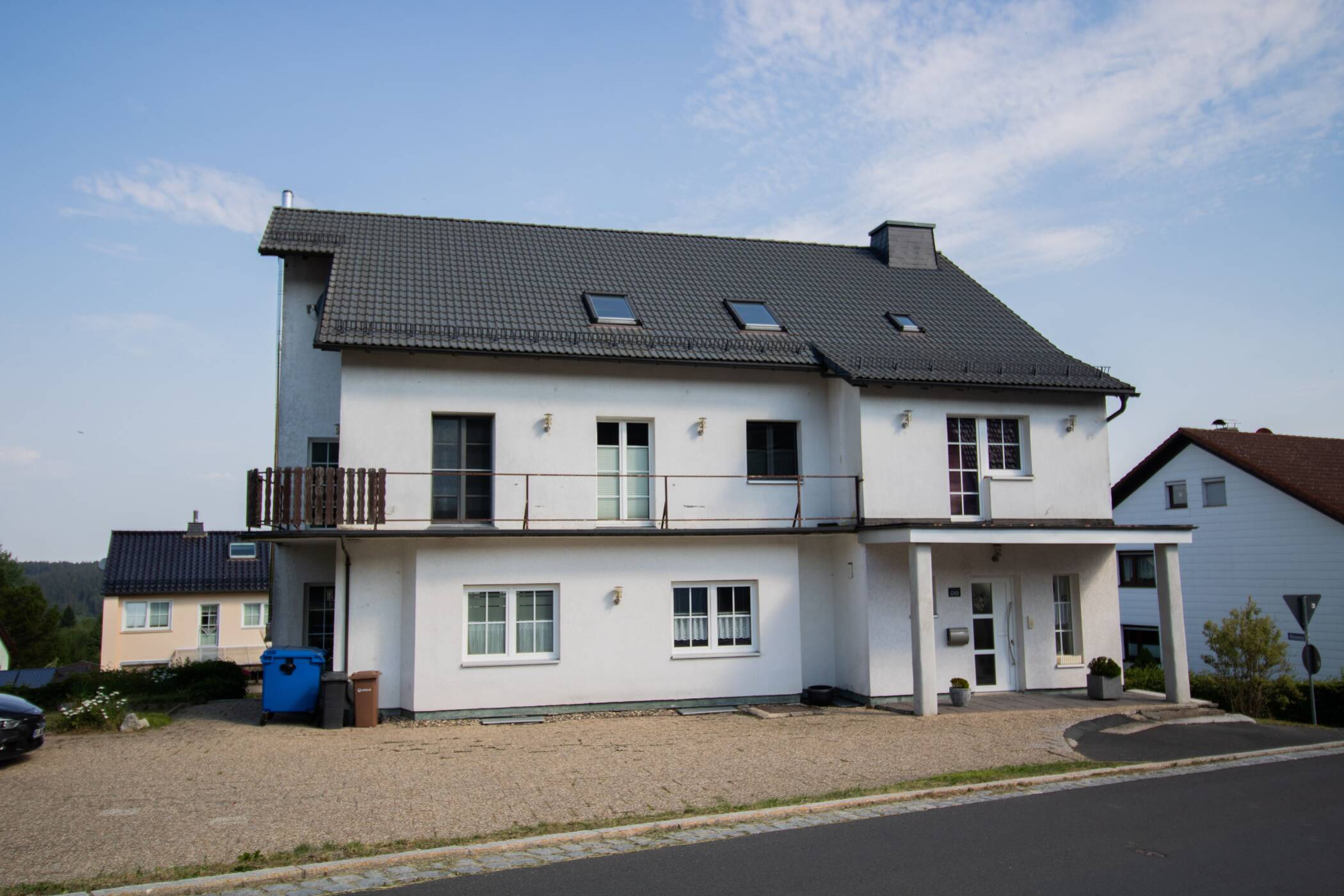 VERKAUF: Mehrgenerationenhaus in Bischofsgrün mit der Option zur Zimmervermietung. – Bischofsgrün – Vorschaubild 3
