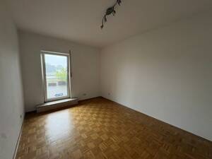 Projektchance in Leverkusen-Hitdorf - Wohnensemble mit Ausbauperspektive nahe Rheinpromenade – 51371 Leverkusen – Vorschaubild 5