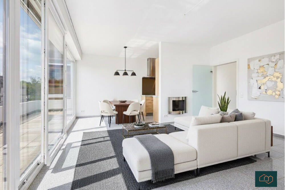 Lichtdurchflutetes Apartment mit Dachterrasse! – Hamburg – Vorschaubild 4