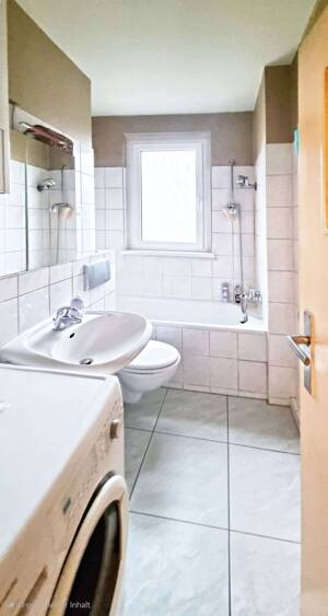 Vermietete 2-Zimmer-Wohnung mit Süd-Loggia und Fahrstuhl im Winterfeldtkiez! – 10781 Berlin – Vorschaubild 3