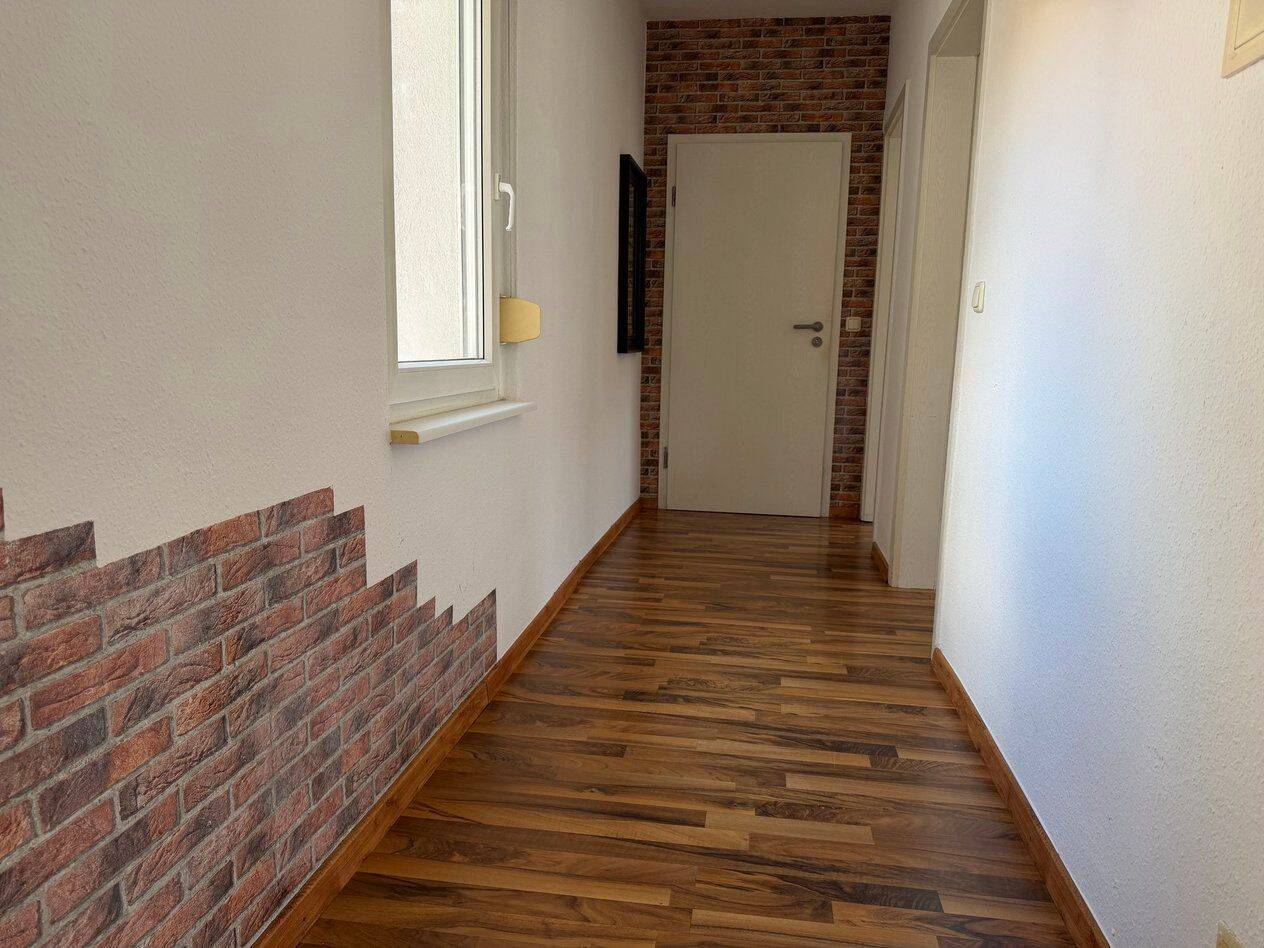 Bezugsfreie 3-Zimmer Wohnung in Jena-West mit Balkon - WG-geeignet. – Jena – Vorschaubild 2