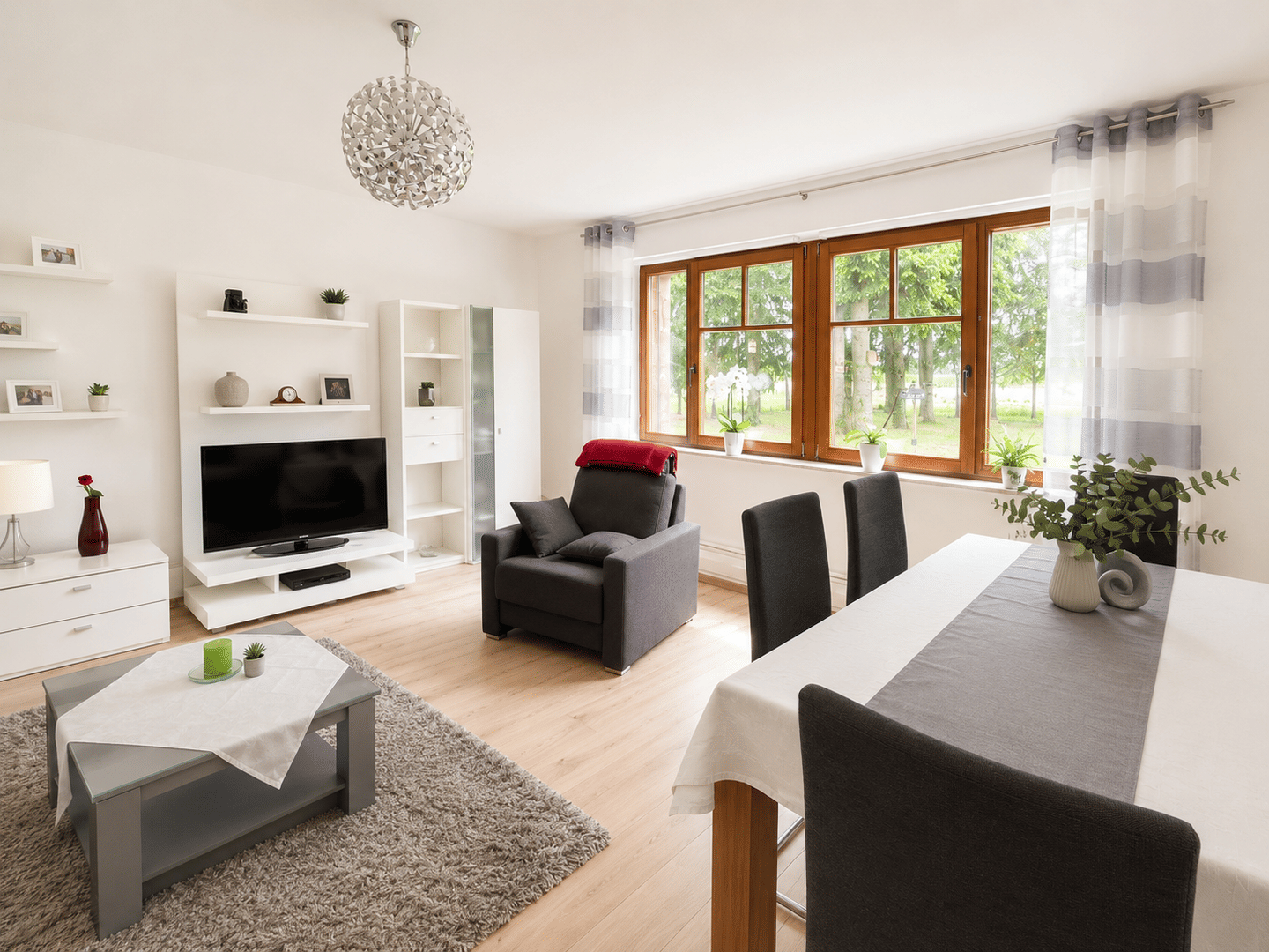 Vermietetes Mehrfamilienhaus - Faktor 11,04 -
