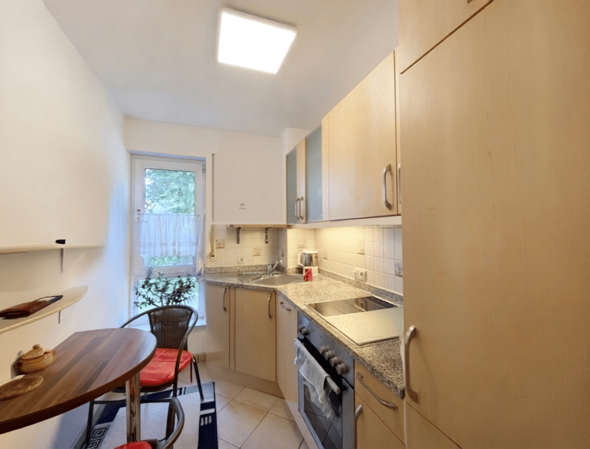 Attraktive 2-Zimmer-Wohnung mit Terrasse und TG-Stellplatz, ideal gelegen nahe Uniklinikum. – Regensburg – Vorschaubild 4