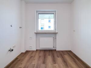Modern renovierte 2,5-Zimmer-Wohung mit Charme in Neuhausen – 80634 München – Vorschaubild 4