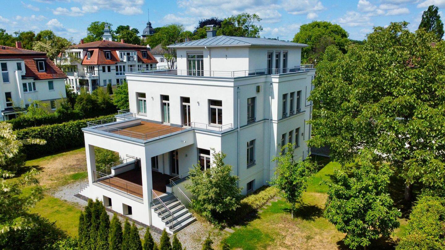 Luxus trifft Lage - Stilvolle Villa mit ca. 571?m² Wohn-/Nutzfläche – Potsdam – Vorschaubild 3