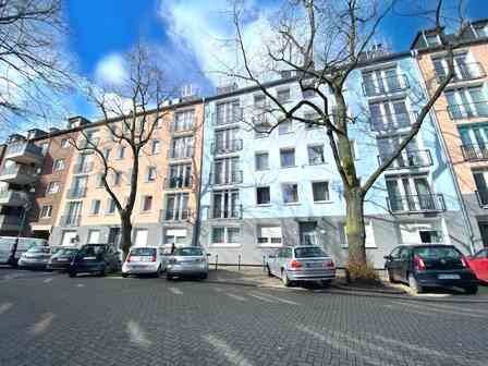 3-Zimmer-Wohnung mit neuem Bad+ Design-Vinyl-Böden in Oberbilk