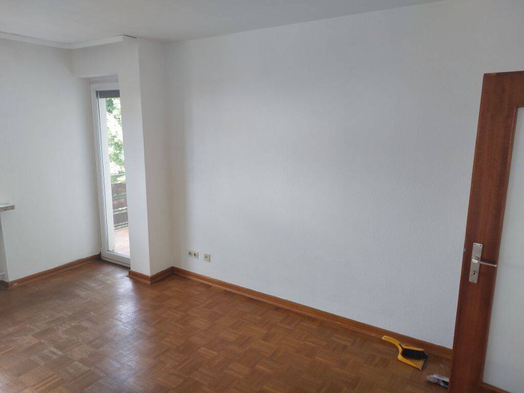 Helle, ruhige Wohnung mit Balkon in Nebenstraße in zentraler Lage nahe Rehwiesen – Kassel – Vorschaubild 5