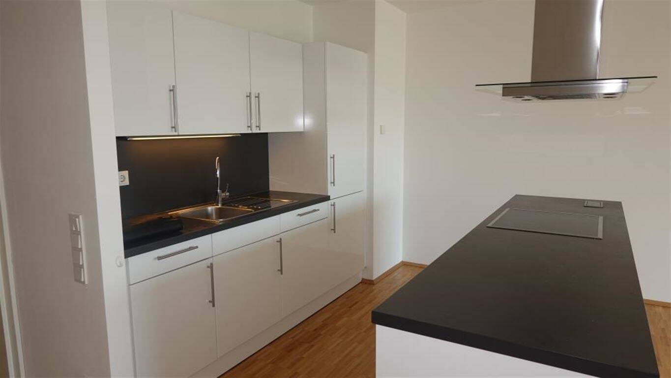 3 Zimmer / Fernblick auf den Abteiberg / Einbauküche, Loggia, Gladbach zentrale Lage – Mönchengladbach – Vorschaubild 6