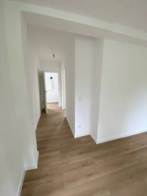 Frisch renovierte Wohnung – 47169 Duisburg – Vorschaubild 6