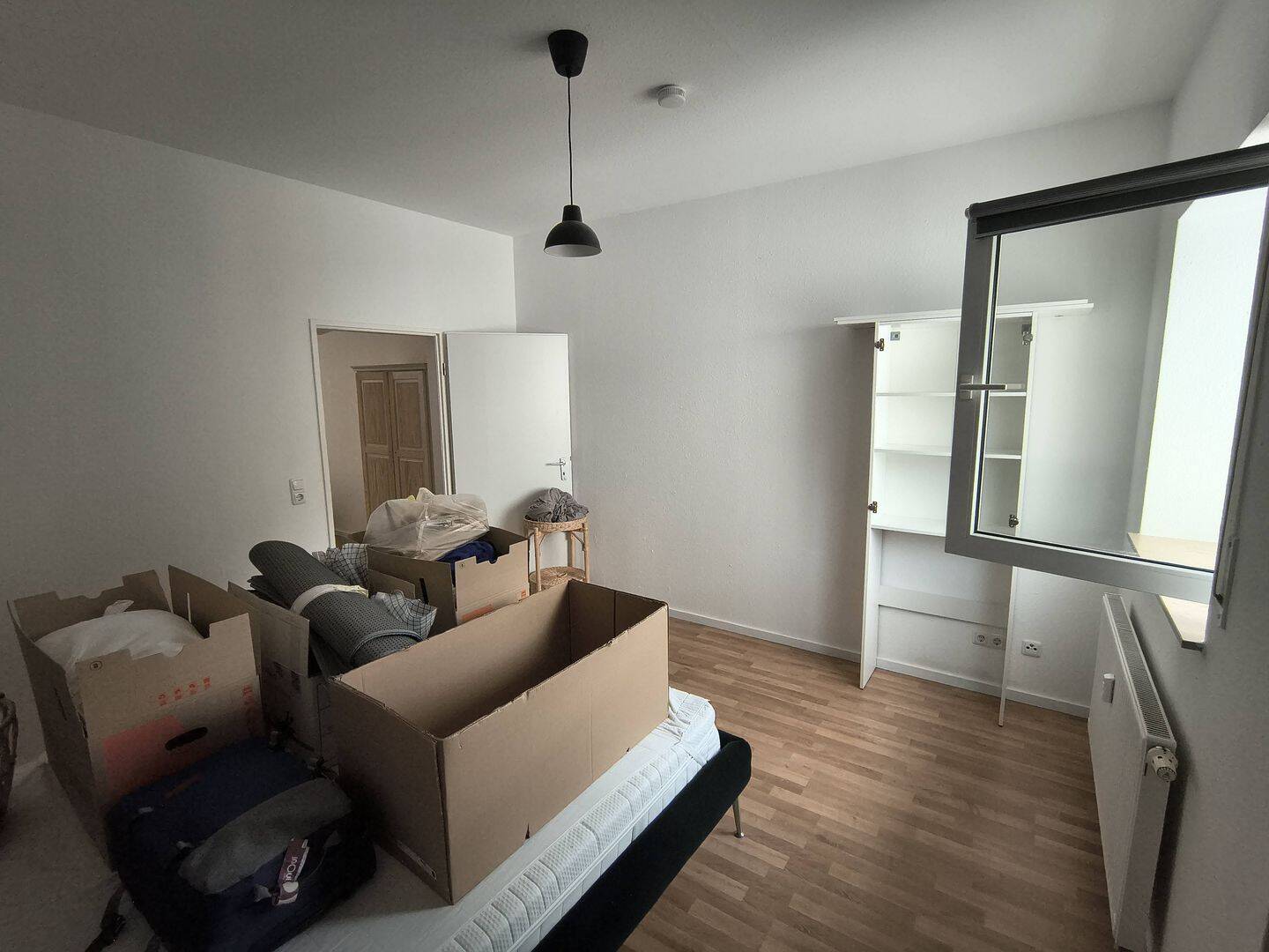 Gemütliche 2,5 Zimmerwohnung in zentraler Lage mit Tiefgaragenstellplatz – Stuttgart – Vorschaubild 9