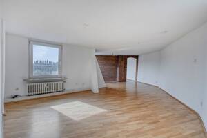 Exklusive 4-Zimmer-Wohnung mit zwei 12 Meter langen Balkonen und traumhaftem Ausblick – 45329 Essen – Vorschaubild 4